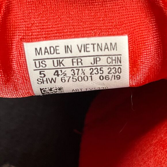 🖤 Adidas NMD_R1 Active Red/Black Men sz 5/ Women size 6 - Picture 8 of 8